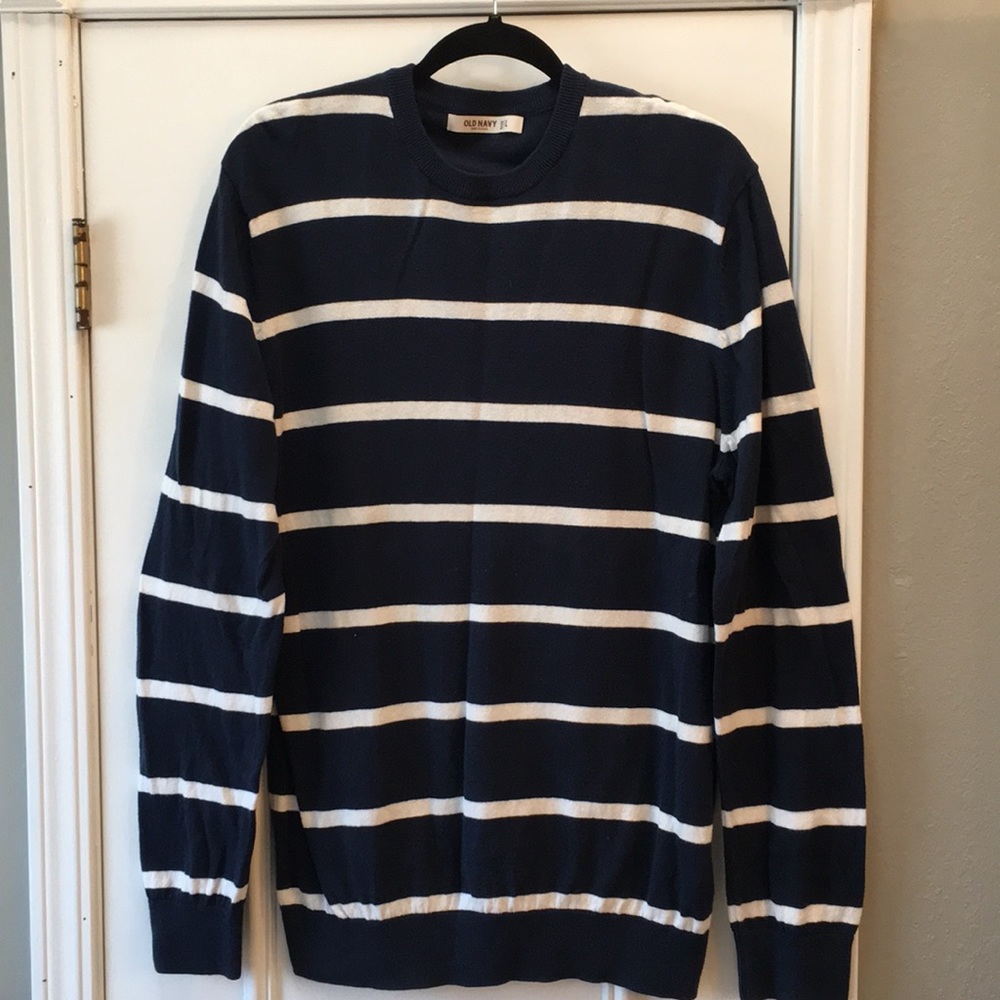Old Navy dark blue and white sweater